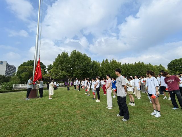 fc6096b2f30752087bc4b92b2cb960c.jpg 谈球吧核心通道