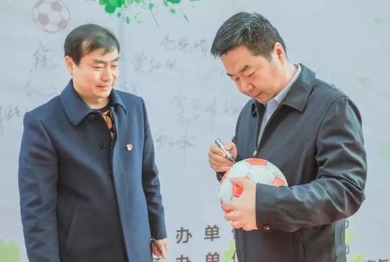 谈球吧手机版
