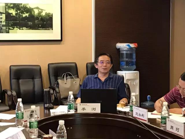 谈球吧备用网址