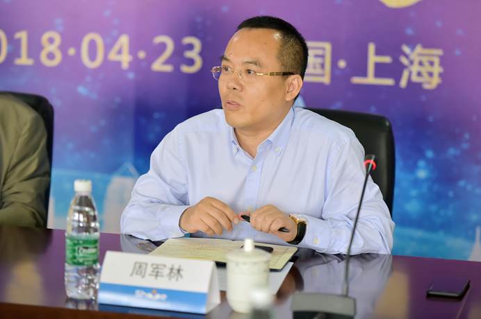 谈球吧平台