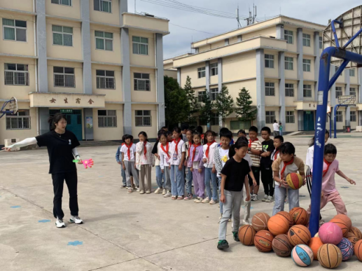 谈球吧APP下载