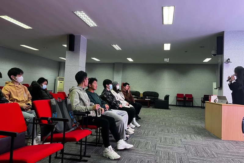 谈球吧手机版