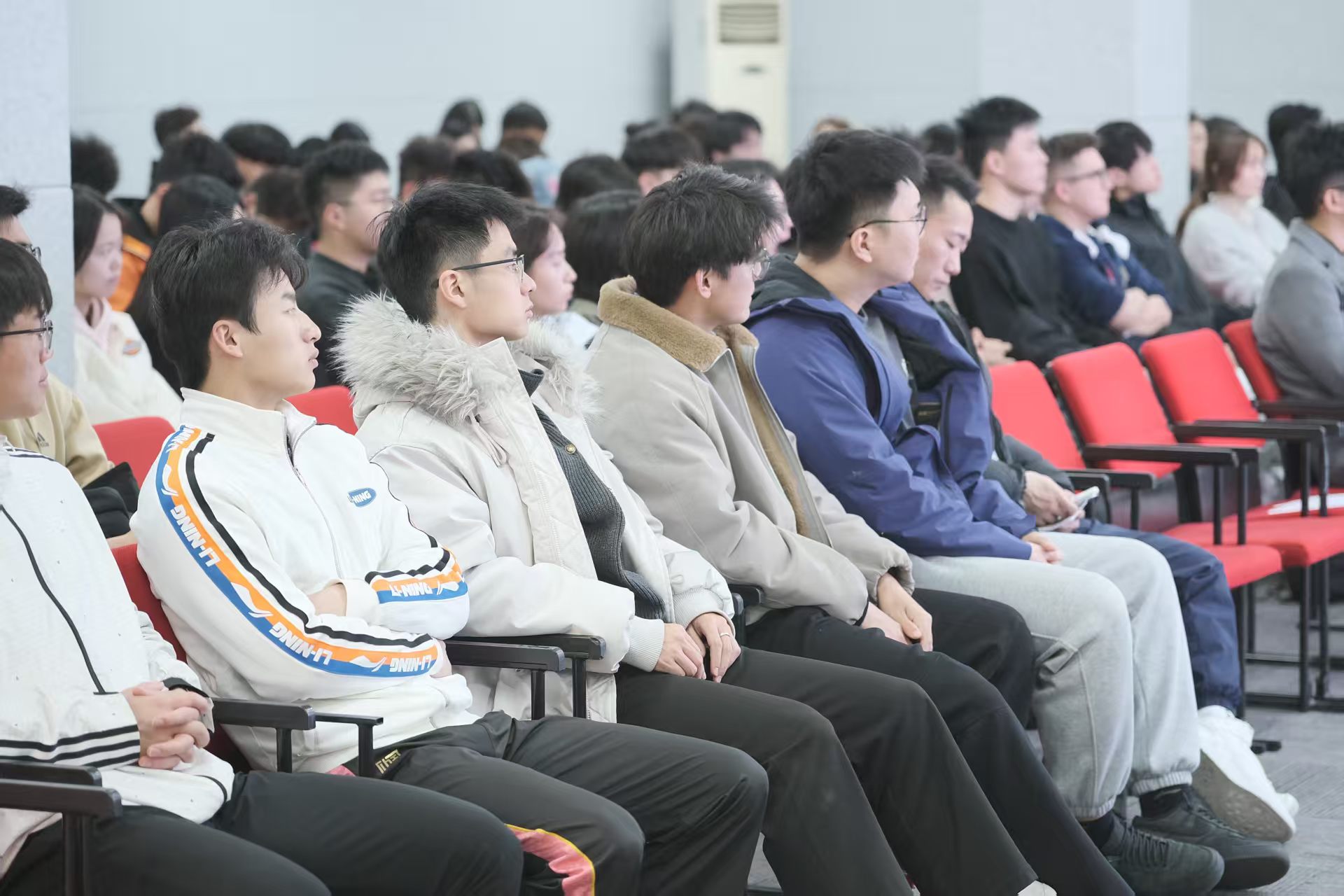 谈球吧官方指定端