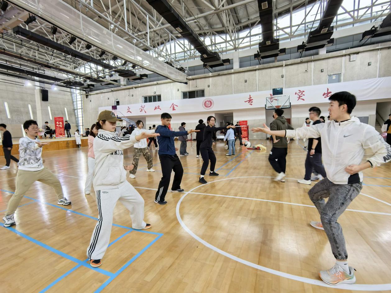 谈球吧NBA频道
