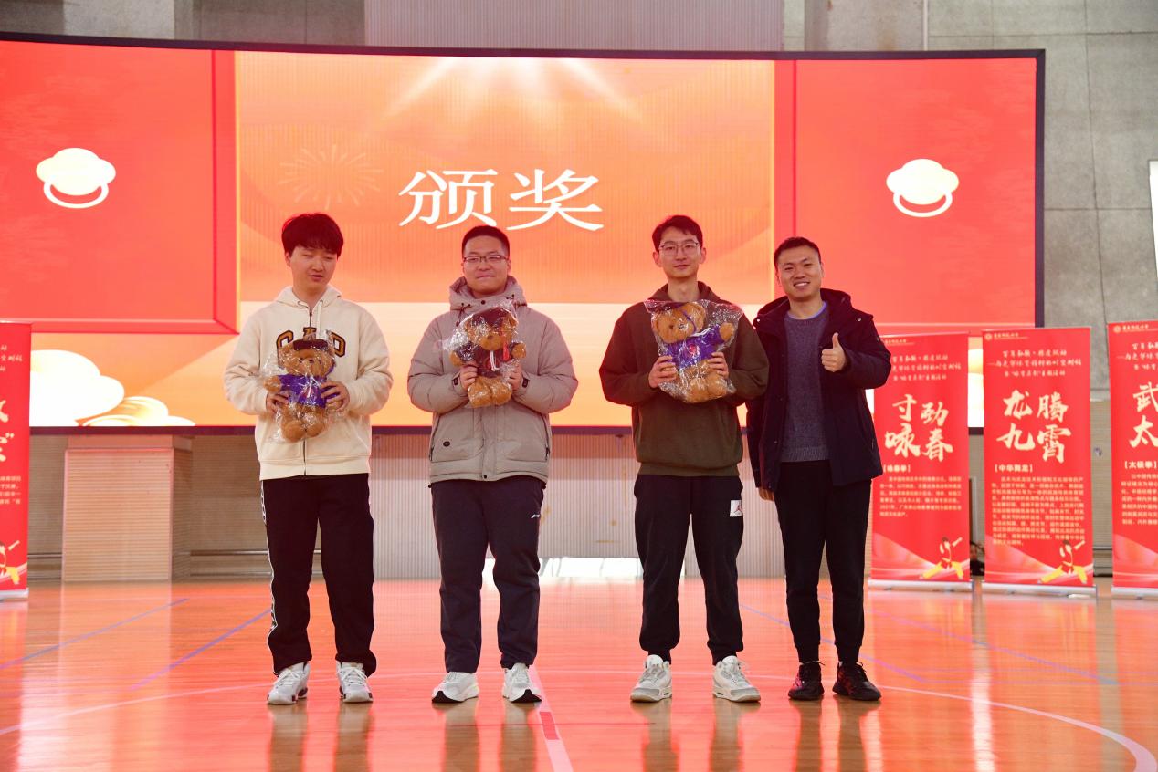 谈球吧官方线路
