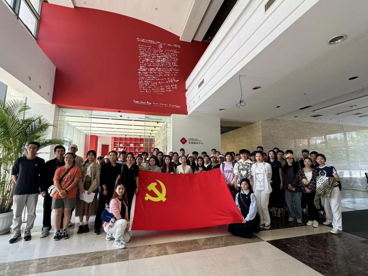 谈球吧平台