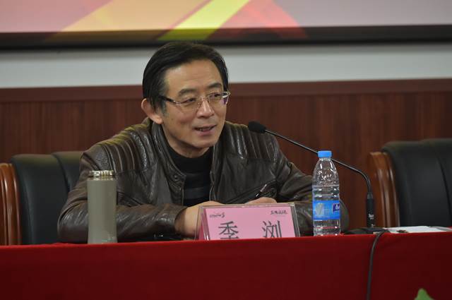 谈球吧备用网址