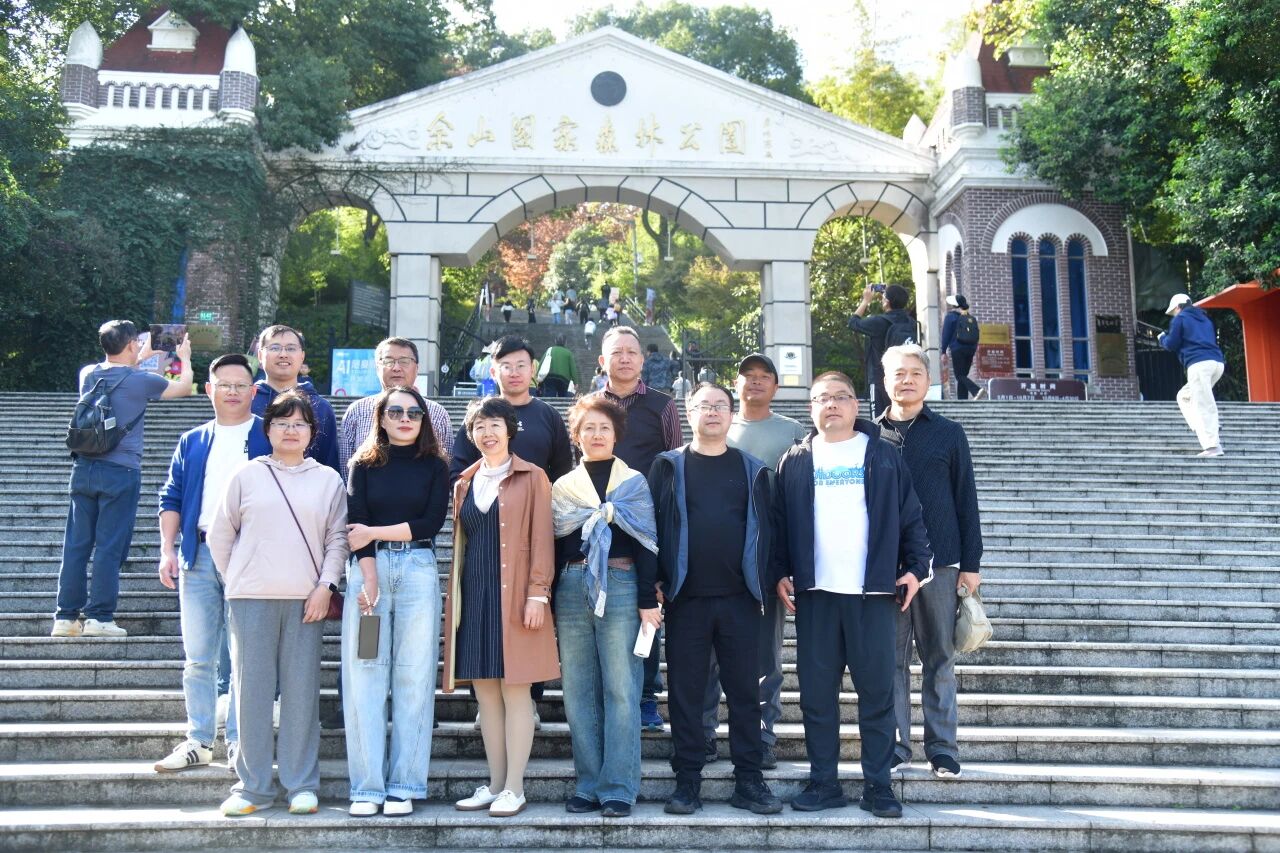 微信图片_2025-11-26_134343_760.jpg 谈球吧平台