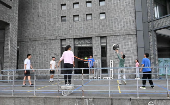 谈球吧赛事快讯