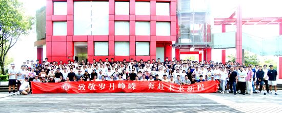 78e4d184d189b36e16d3715a8df9f800(1).jpg 谈球吧超级联赛