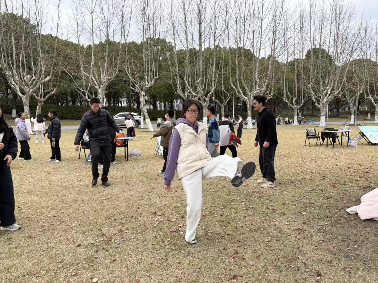 谈球吧超级联赛